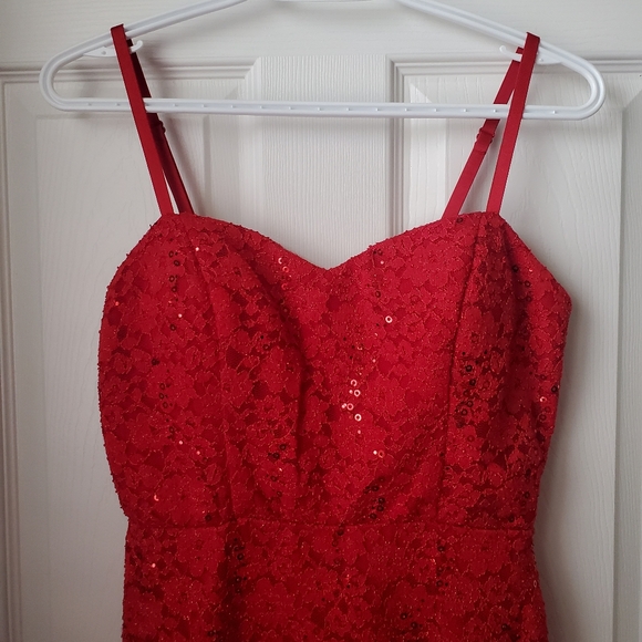 Red Sequin Bodycon Dress - Picture 2 of 5